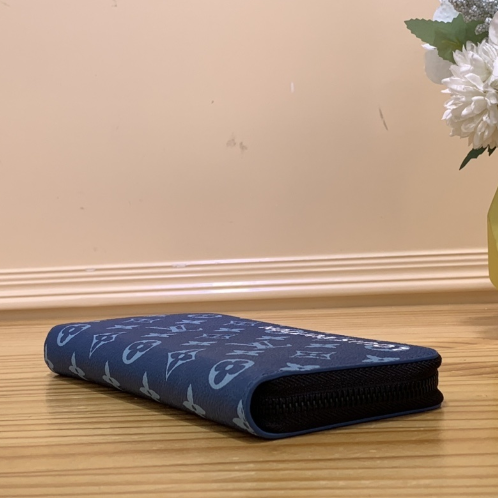 LV Blue Canvas Printed Card Holder - Image 4