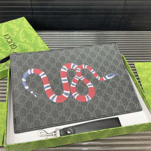 Gucci Kingsnake Gg Supreme Clutch Bag Black 11.4 Inches - Image 3