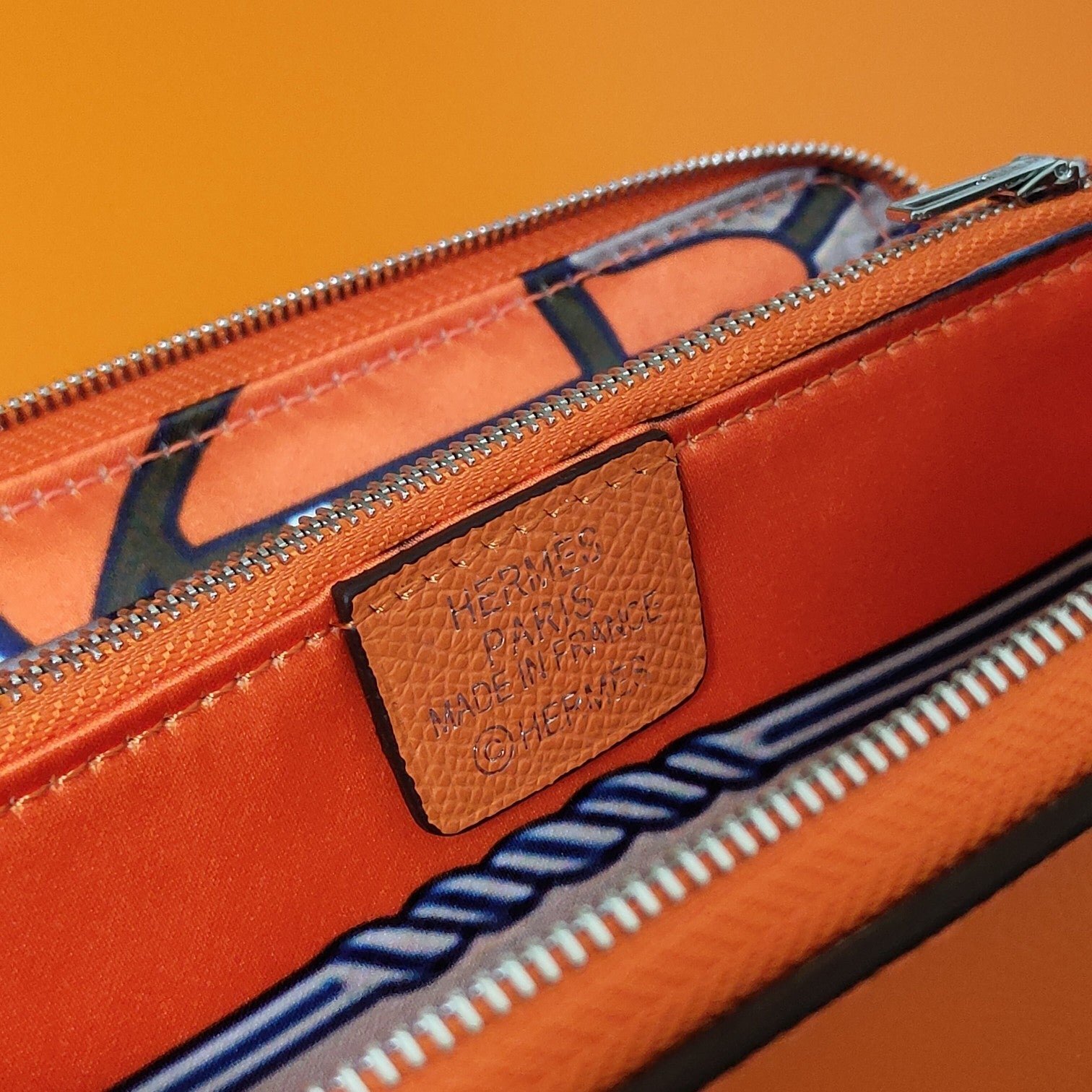 HERMES Zipper Wallet 20 Orange Epsom - Image 8
