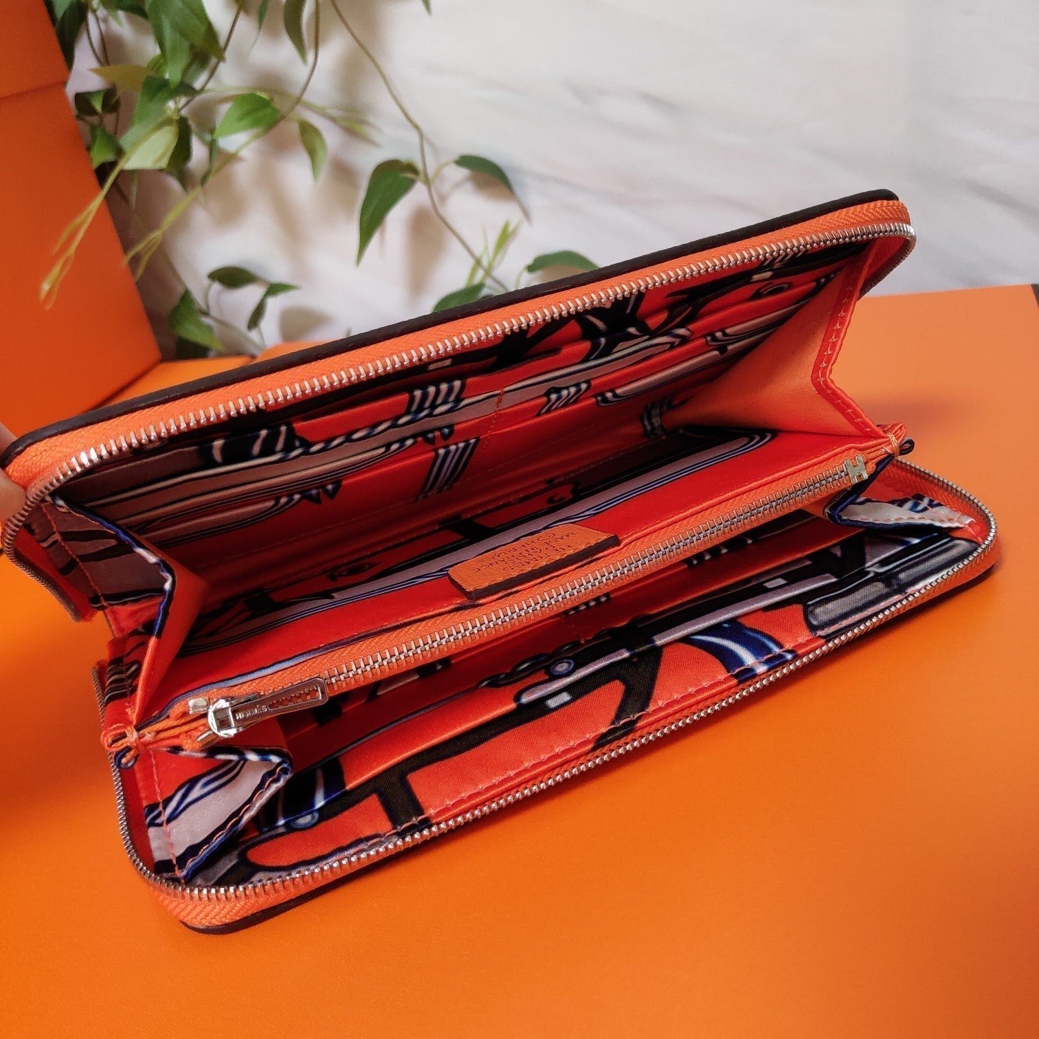 HERMES Zipper Wallet 20 Orange Epsom - Image 9