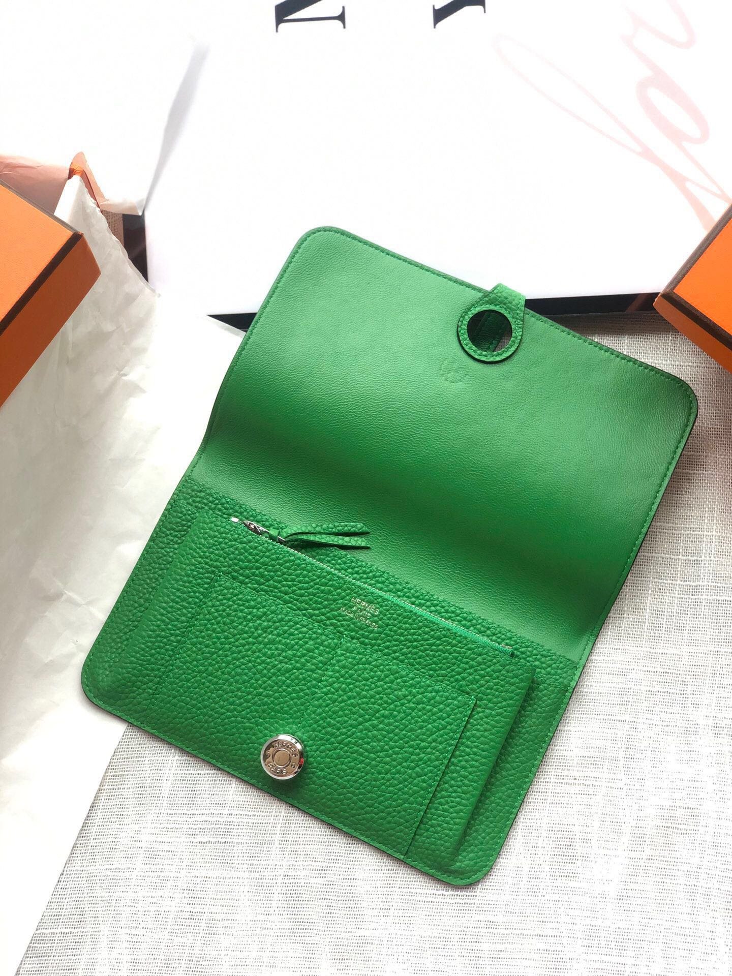 HERMES Dogon Wallet 20 Green Togo Shw - Image 4