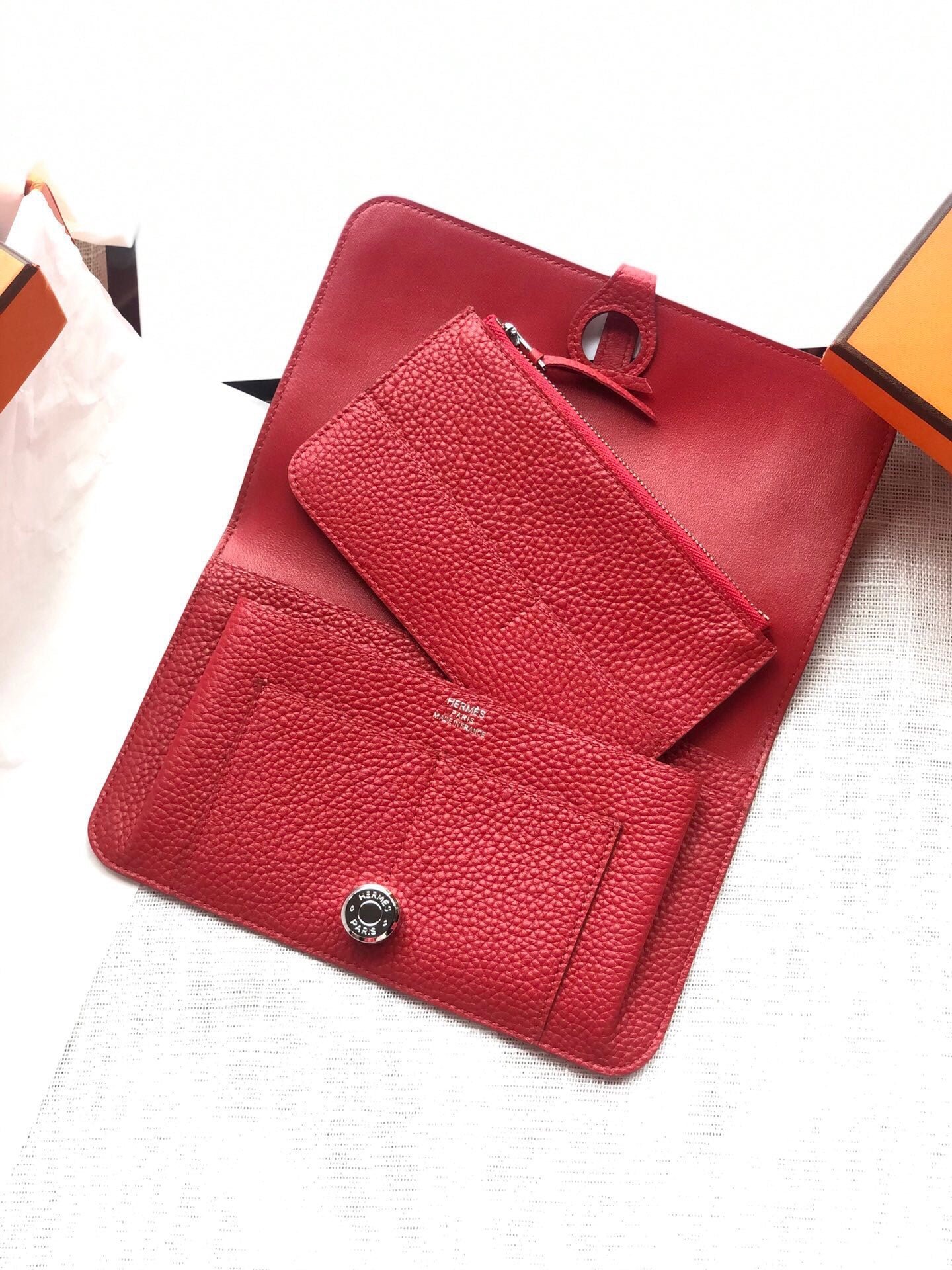 HERMES Dogon Wallet 20 Red Togo Shw - Image 3