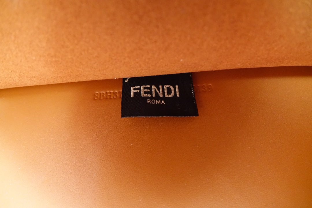 Fendi Sunshine Large 40.5 Tan Calfskin Tote Bag - Image 8