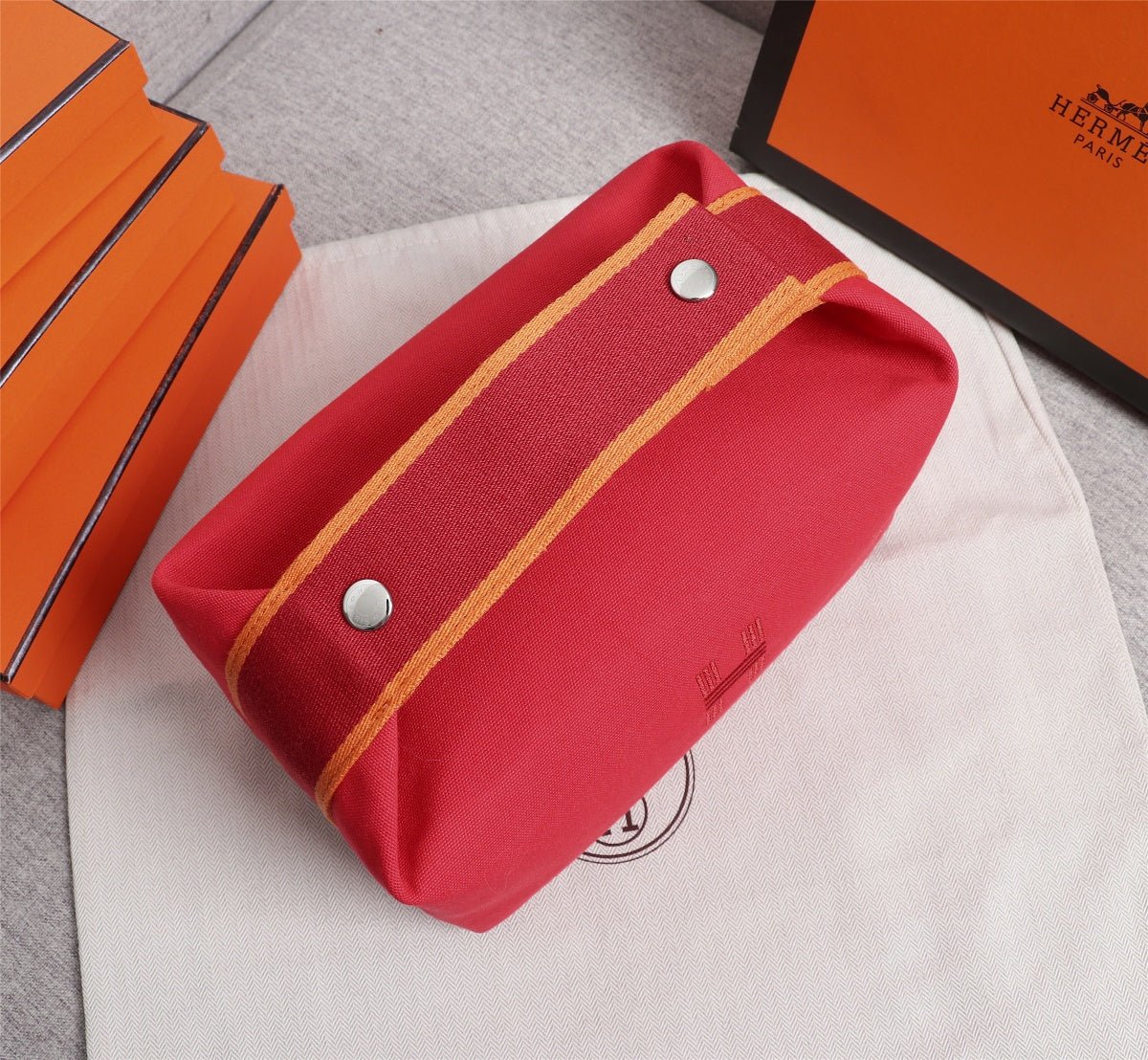 Alternative view of HERMES BRIDE-A-BRAC 21 RED CANVAS