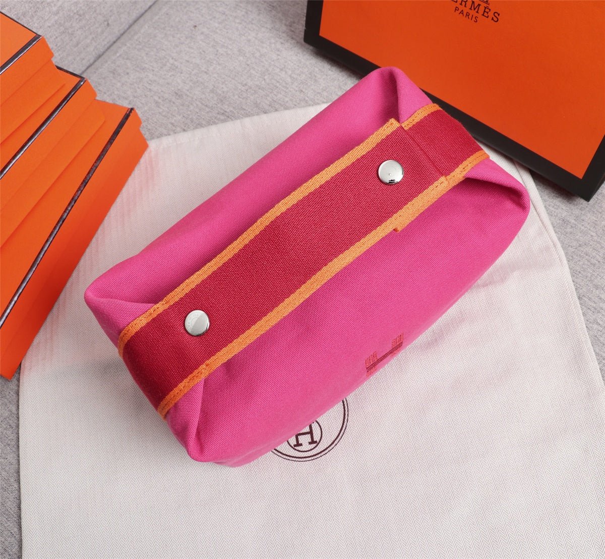 Alternative view of HERMES BRIDE-A-BRAC 25 DEEP PINK CANVAS
