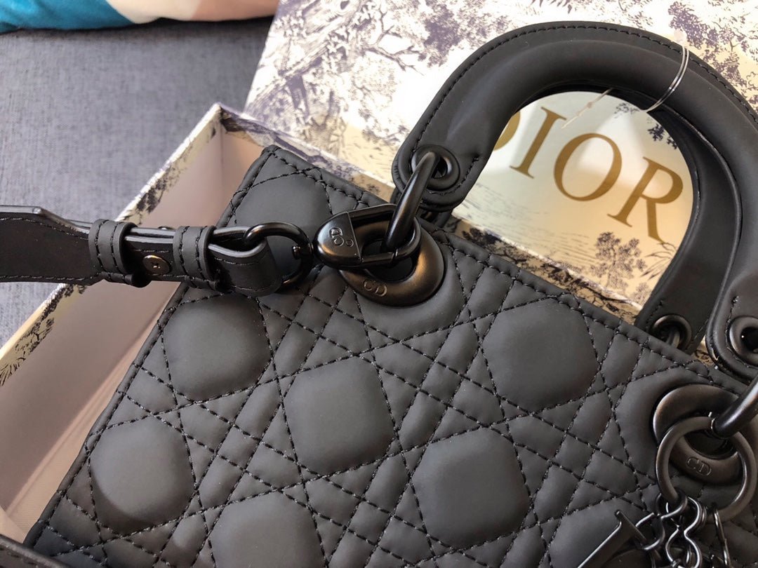 Dior Lady 20 Black Calfskin Handbag - Image 5