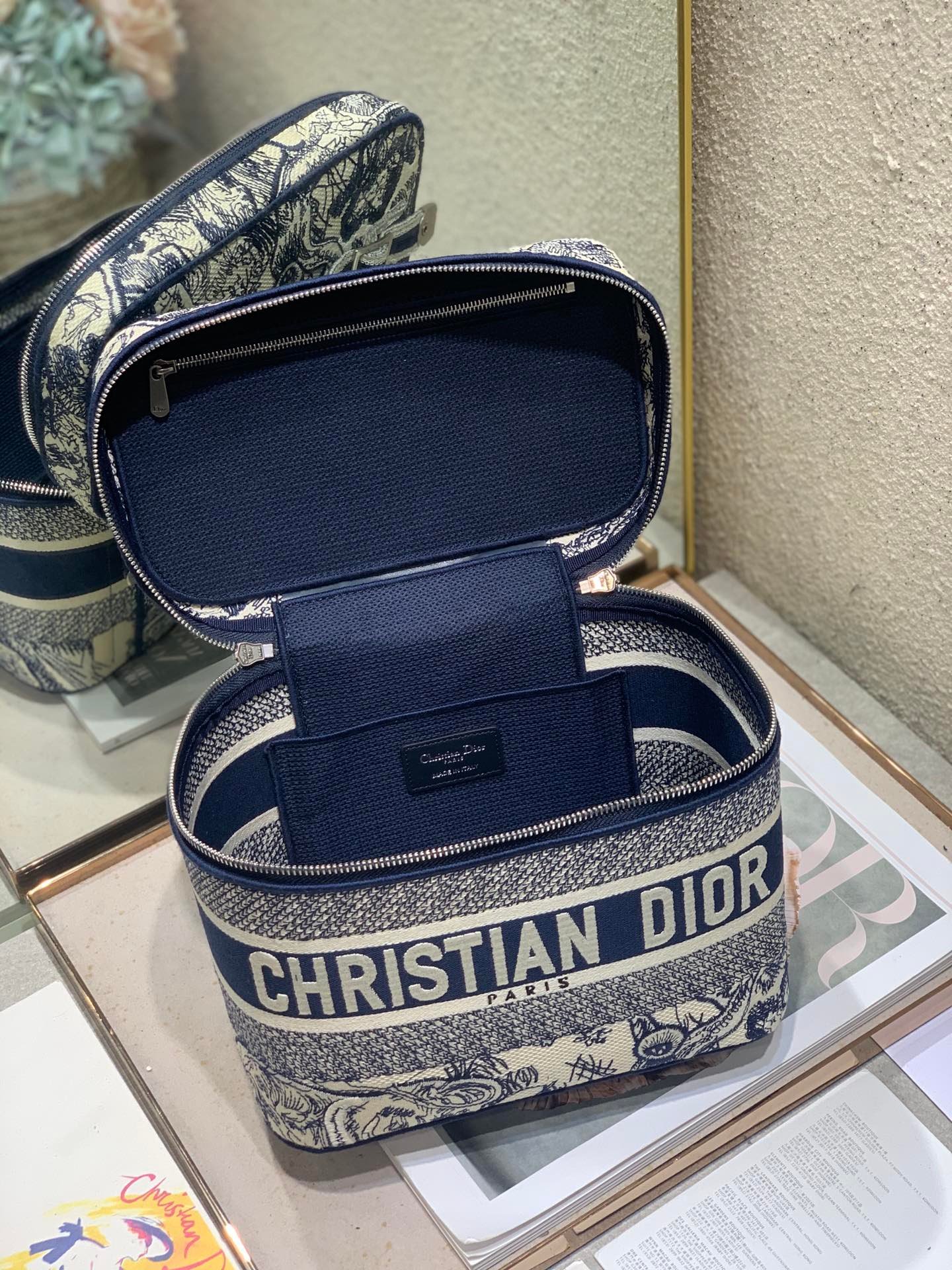 Dior Vanity 25 Blue Jungle Canvas Makeup Bag - Image 5