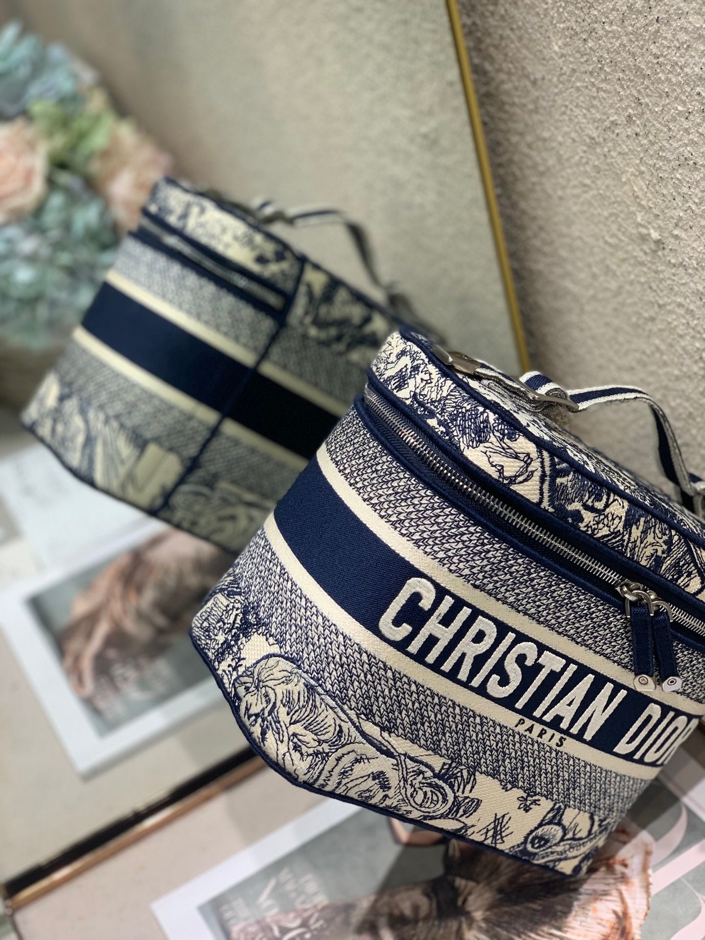 Dior Vanity 25 Blue Jungle Canvas Makeup Bag - Image 6