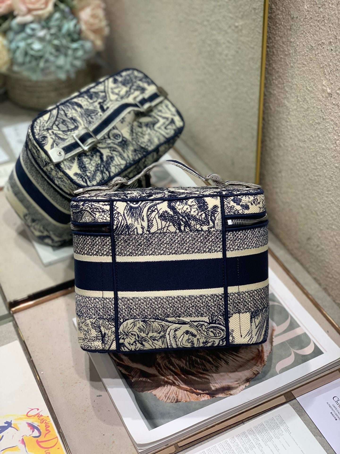 Dior Vanity 25 Blue Jungle Canvas Makeup Bag - Image 8