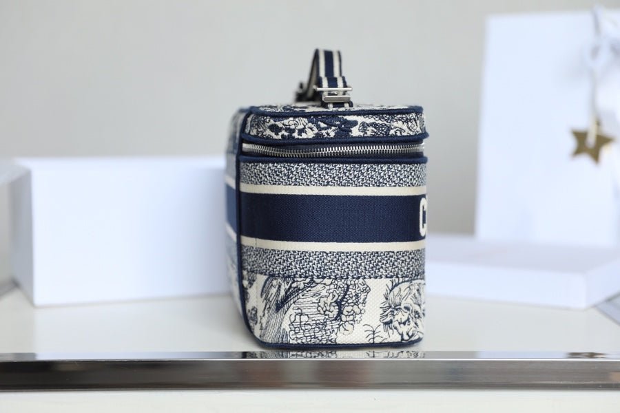 Dior Travel Vanity Bag 24cm Blue Mix White Canvas - Image 3