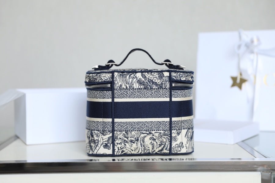 Dior Travel Vanity Bag 24cm Blue Mix White Canvas - Image 4