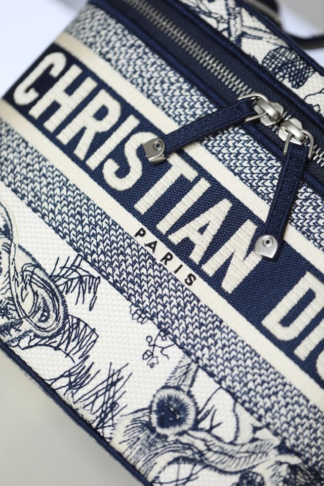 Dior Travel Vanity Bag 24cm Blue Mix White Canvas - Image 7