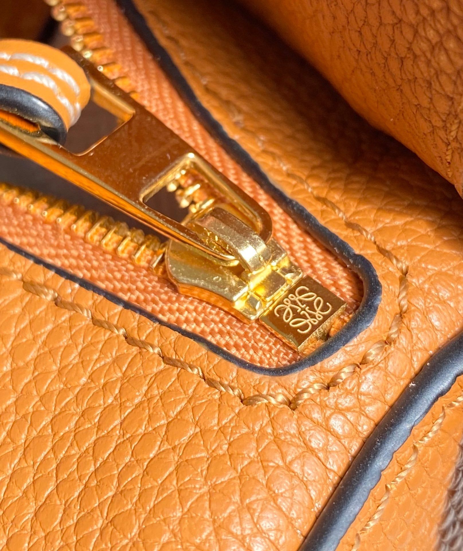 Alternative view of mini puzzle 18cm orange calfskin gold hardware