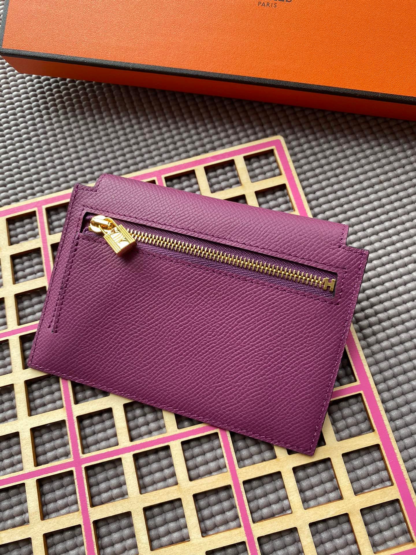 Alternative view of HERMES Kelly Pocket 13.5 Purple Epsom Ghw
