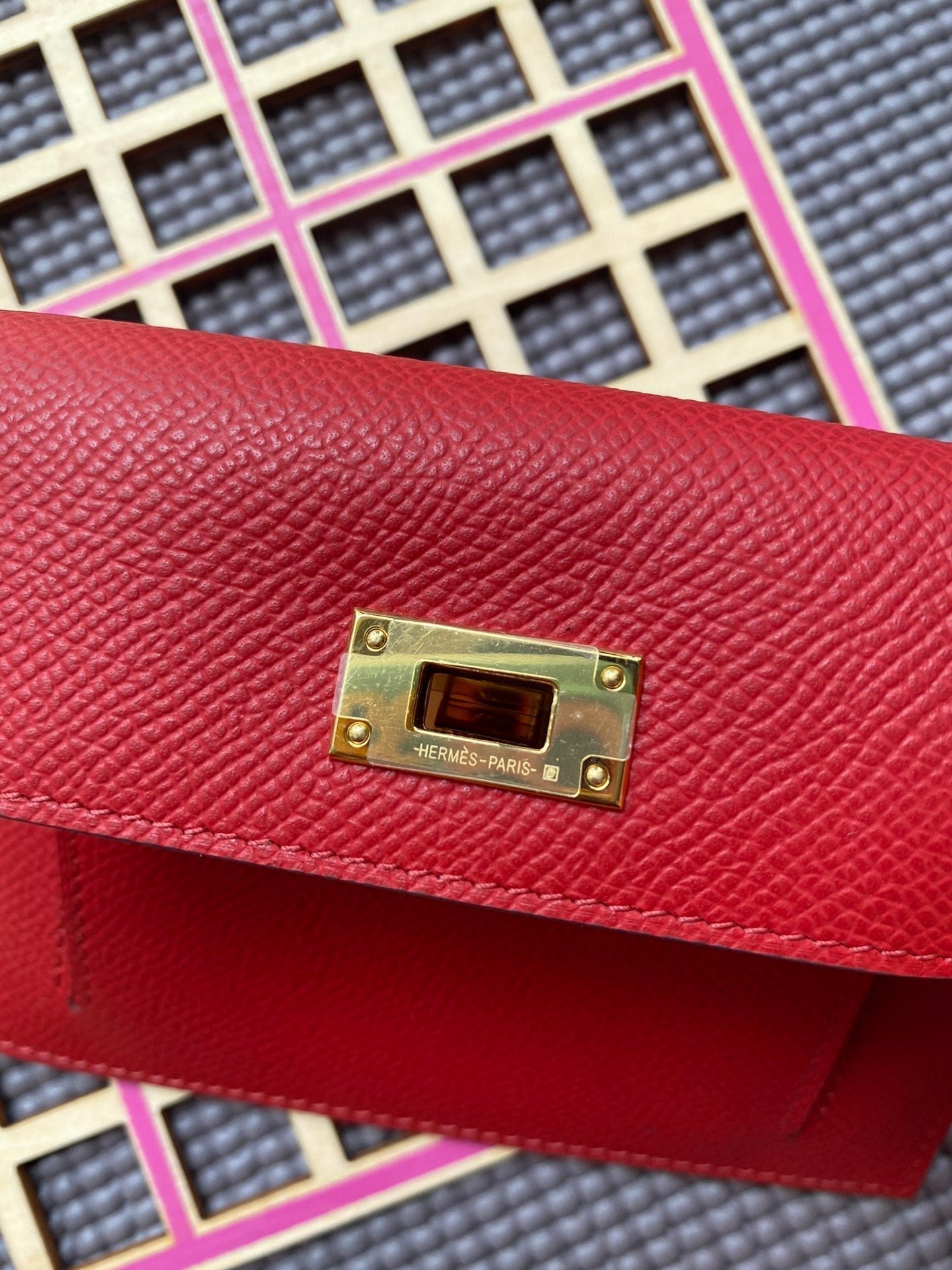 HERMES Kelly Pocket 13.5 Red Epsom Ghw - Image 5