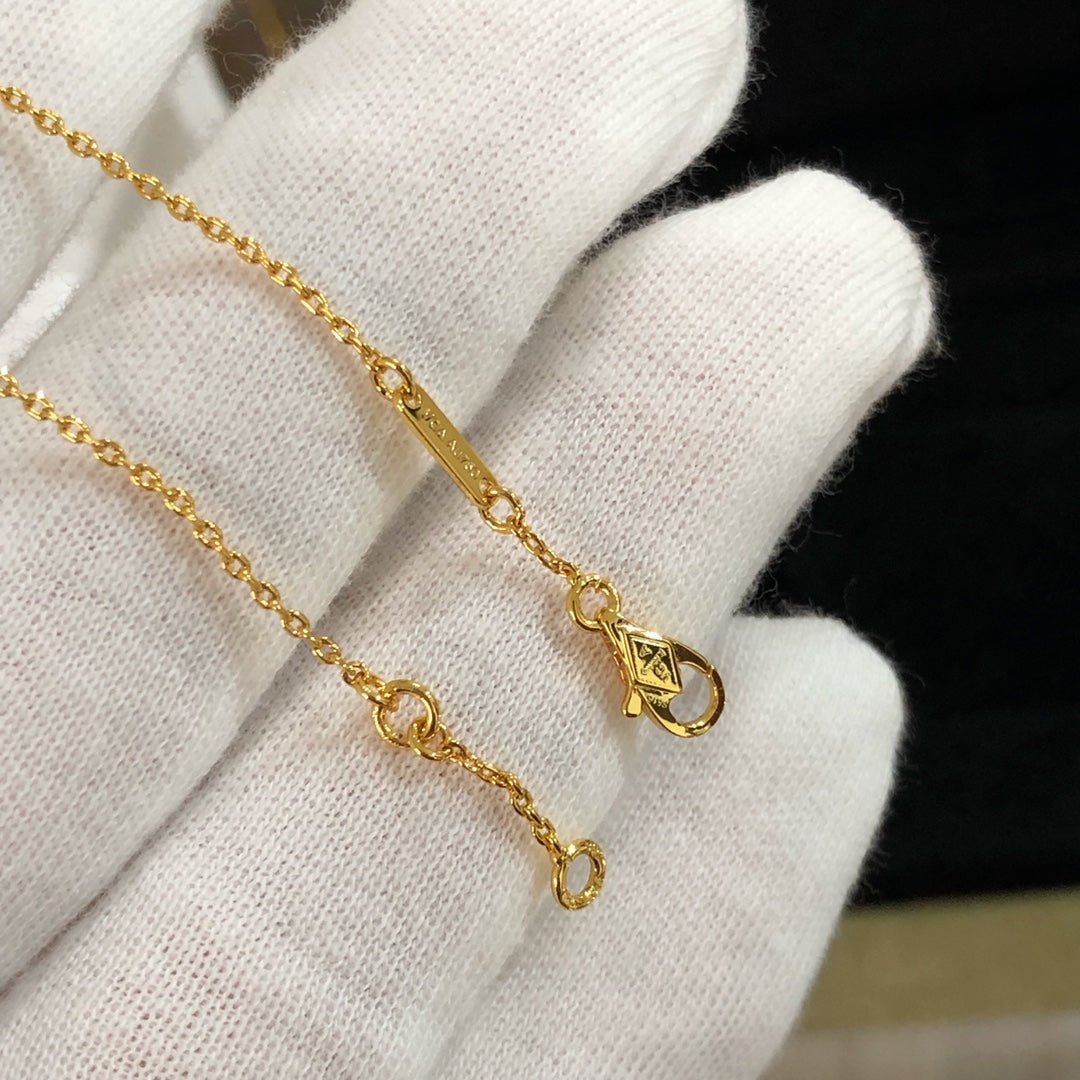 VCA Butterfly Gold White MOP Bracelet - Image 3