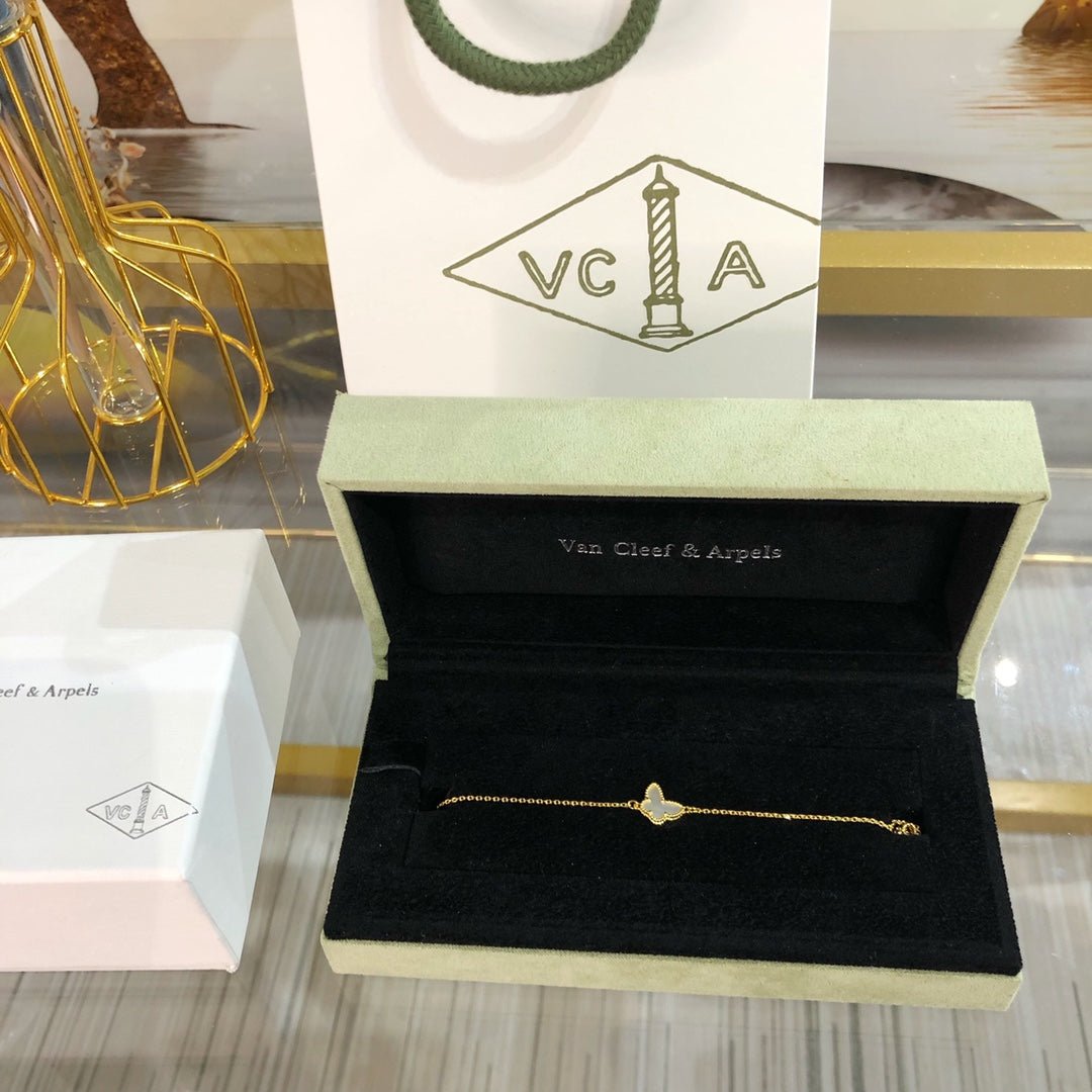 VCA Butterfly Gold White MOP Bracelet