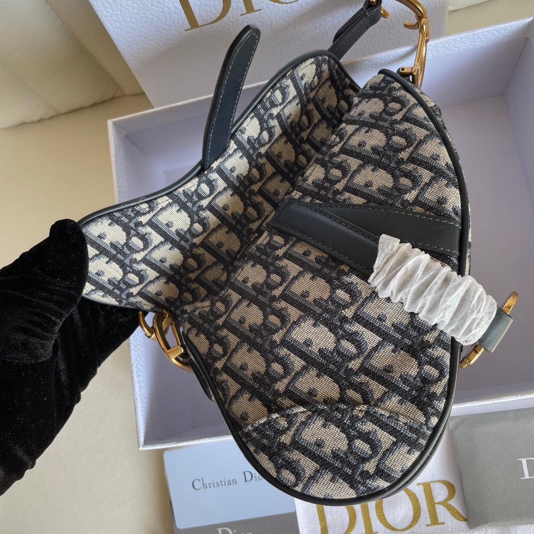 Dior Saddle 19 Blue Vintage Oblique Logo Canvas Bag - Image 3