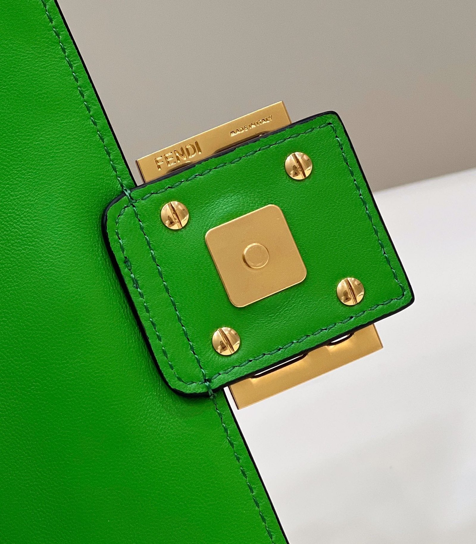 Fendi Baguette 27 Emerald Green Soft Lambskin - Image 4