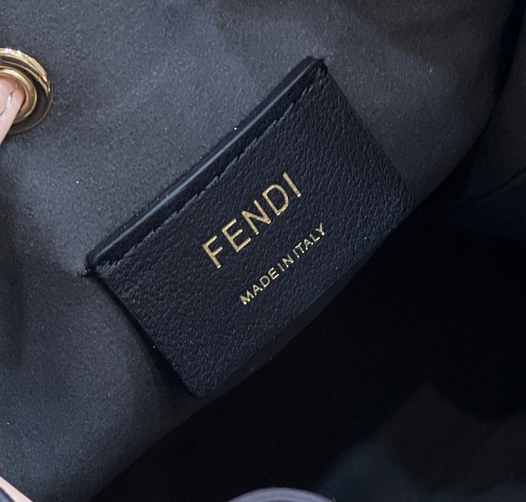 Fendi Mon Tresor Mini 18 Peachy Pink Calfskin Bucket - Image 7