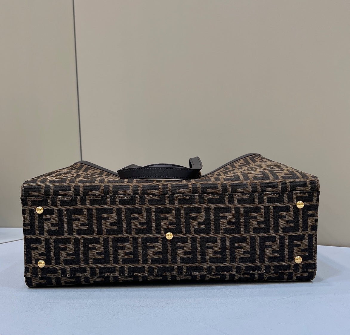 Fendi Tote 41 Brown Black Canvas Gold Hardware - Image 8