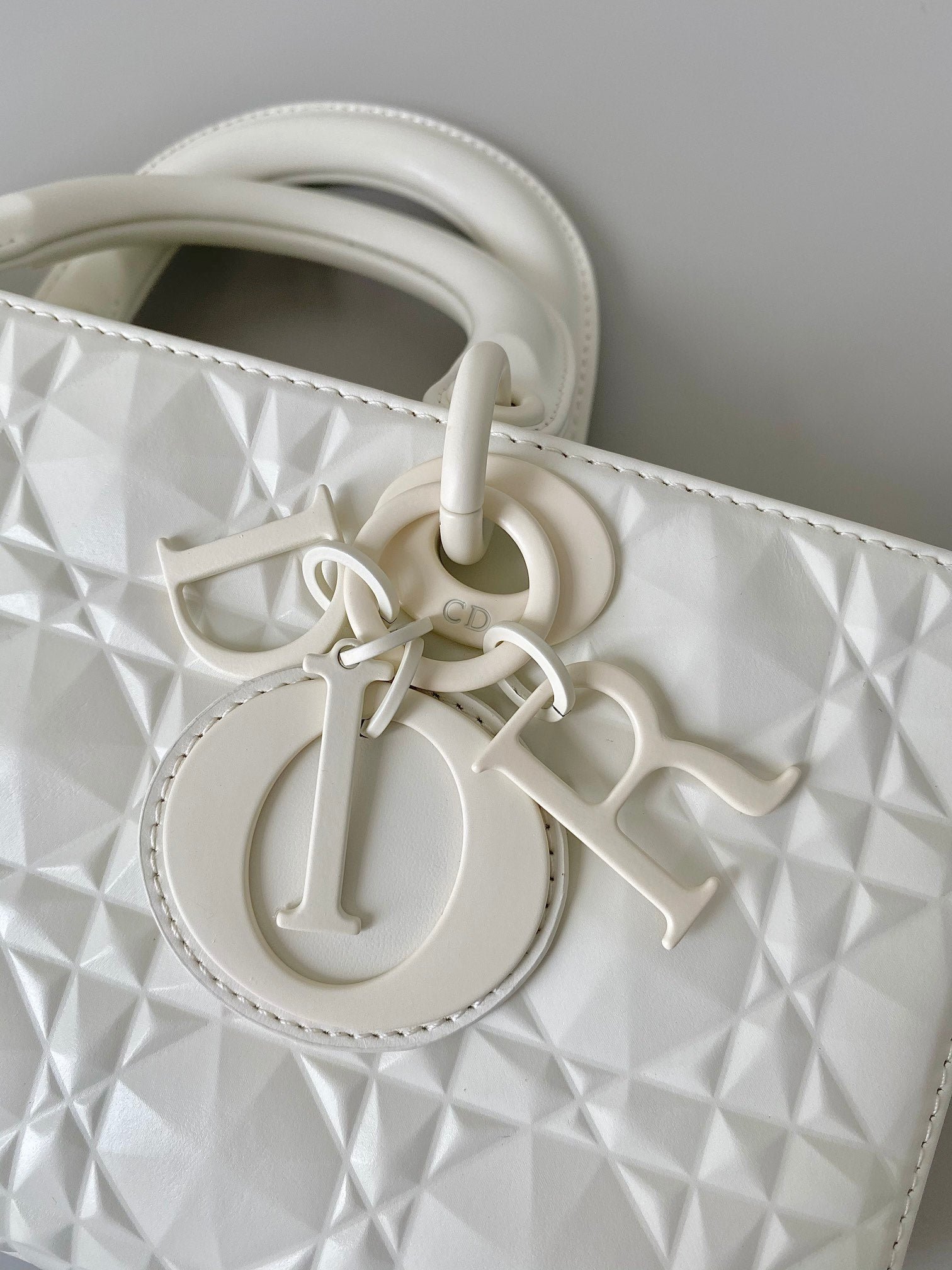 Dior Medium D-Joy 26 White Cannage Calfskin Bag - Image 3