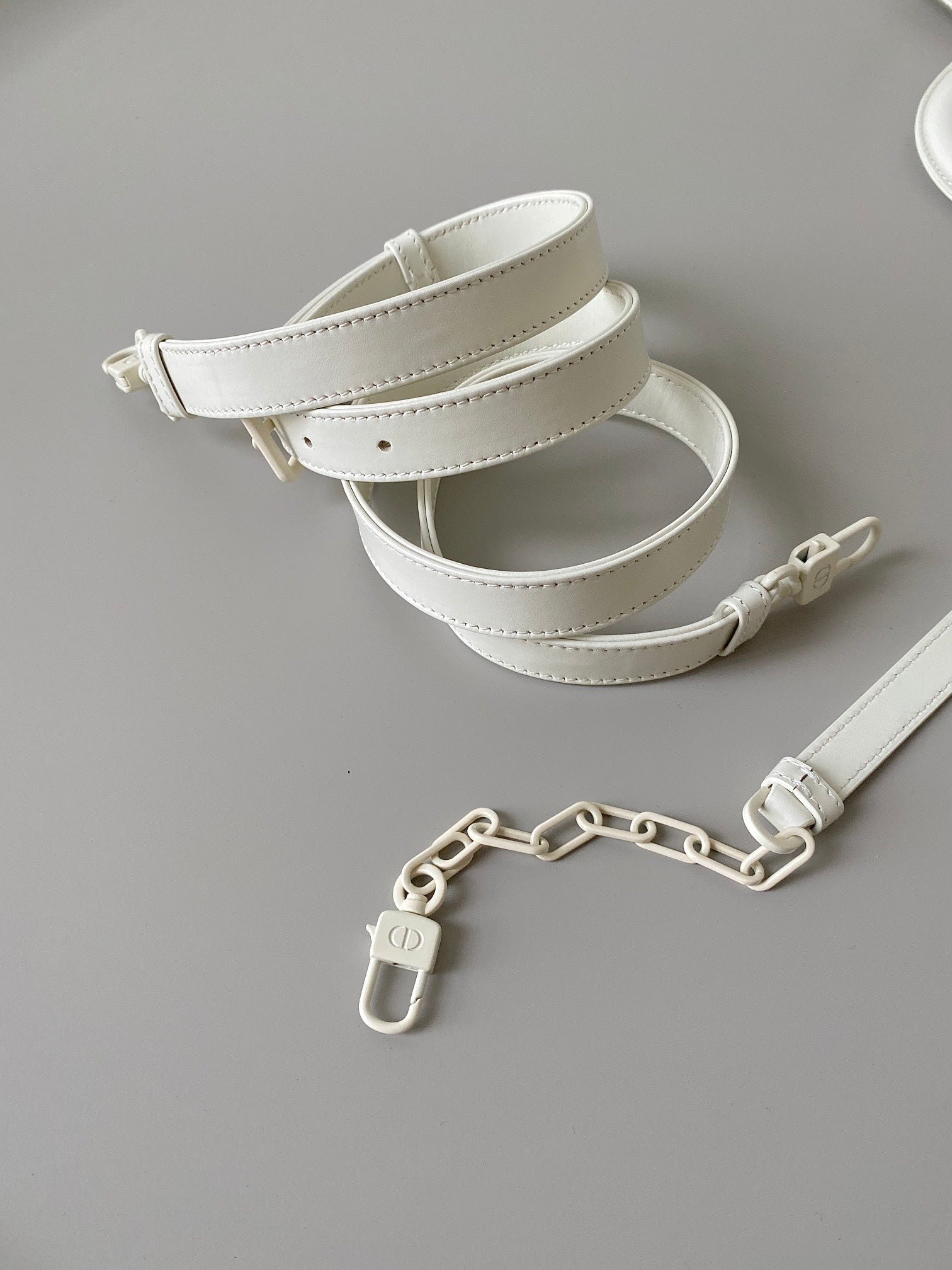 Dior Medium D-Joy 26 White Cannage Calfskin Bag - Image 9