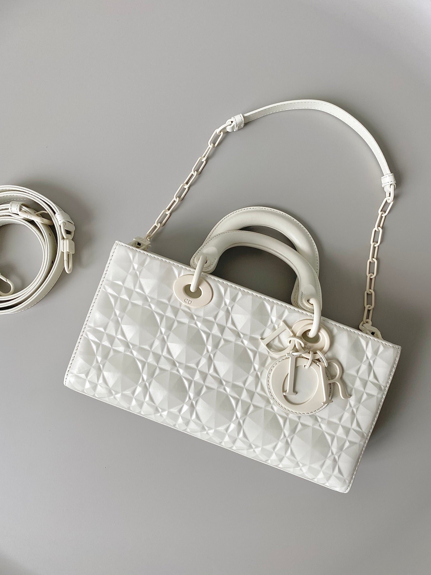 Dior Medium D-Joy 26 White Cannage Calfskin Bag - Image 2