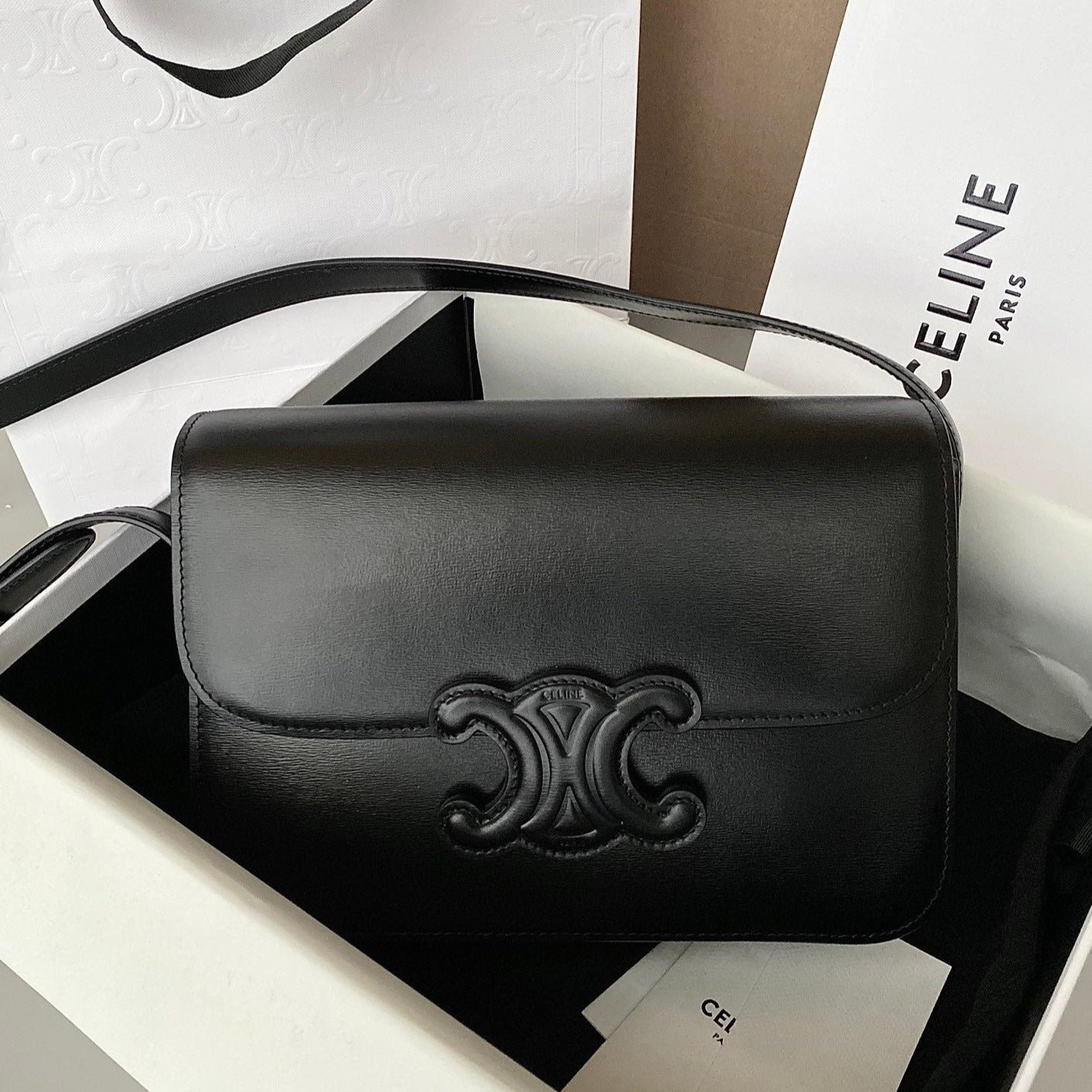 Celine Classique Triomphe 22 Calfskin