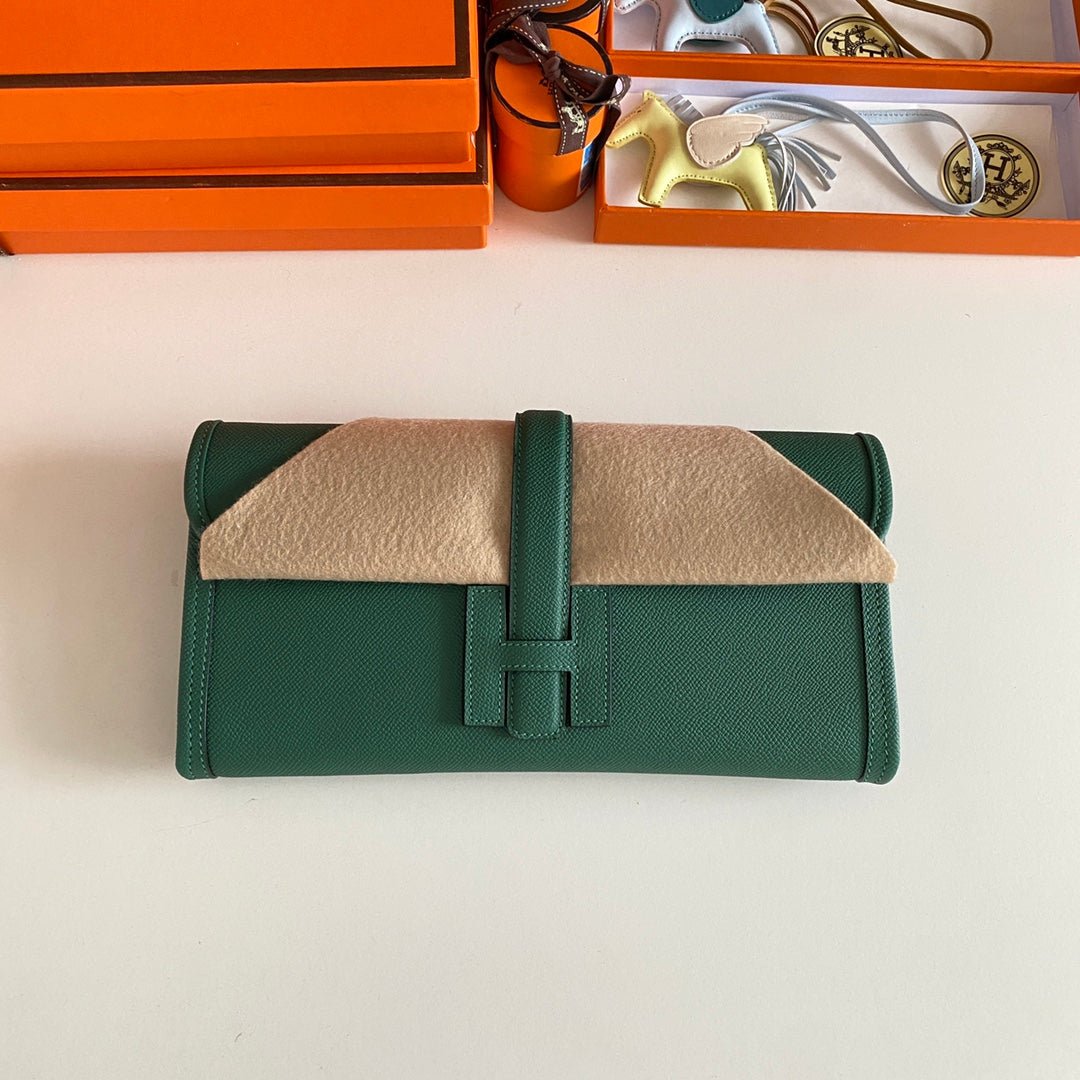 Alternative view of HERMES JIGE ELAN 29 CLUTCH IN FOREST GREEN CALFSKIN