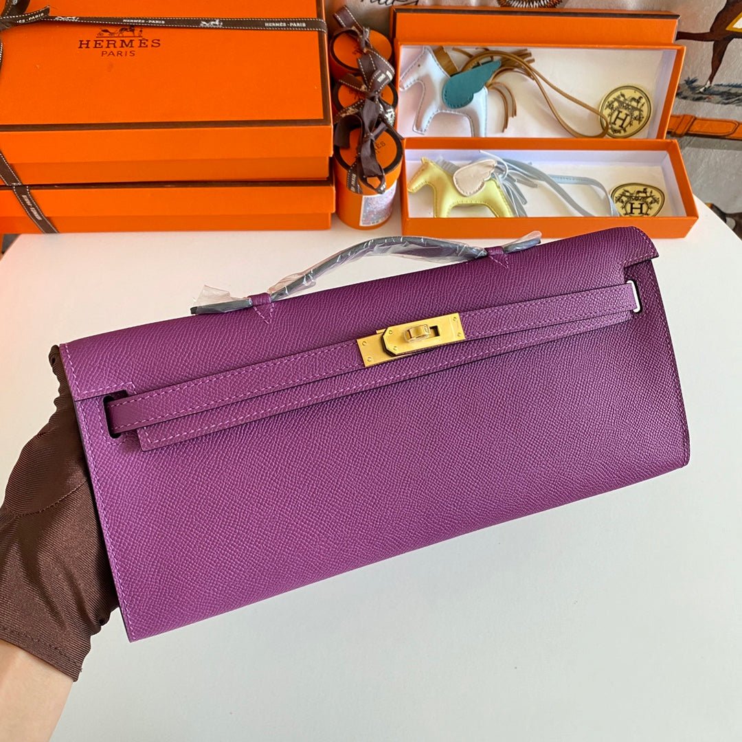 Alternative view of HERMES KELLY CUT 31 IN VIOLET PURPLE CALFSKIN WITH GOLD HARDWARE