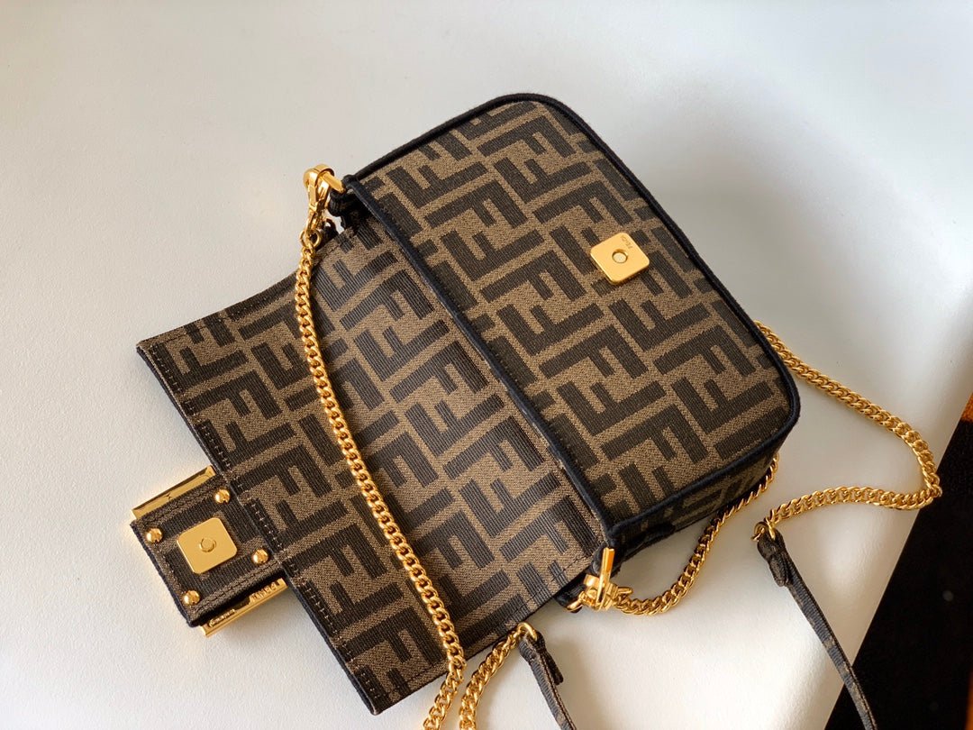 Fendi Baguette 20 Brown Jacquard Fabric Bag - Image 6