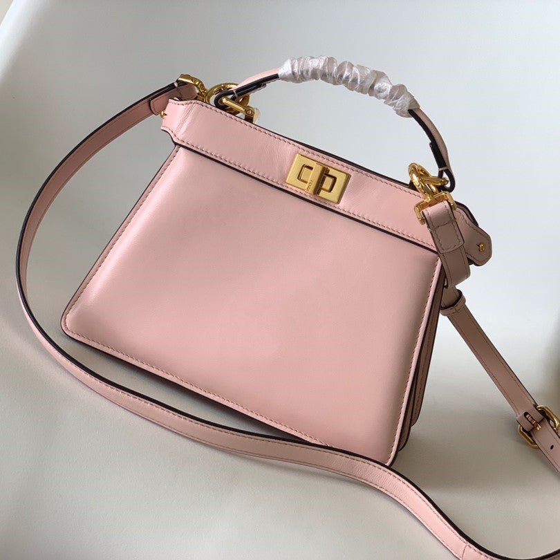 Fendi Peekaboo Iseeu Petite 20 Pink Lambskin Gold