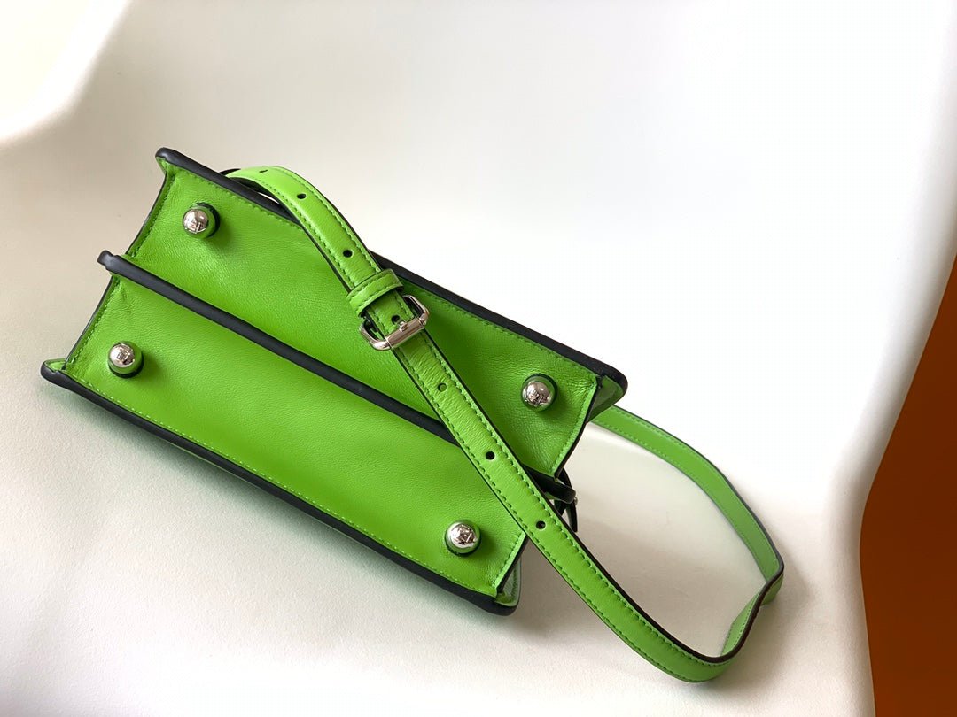 Fendi Peekaboo Iseeu Petite 20 Green Lambskin Silver - Image 8