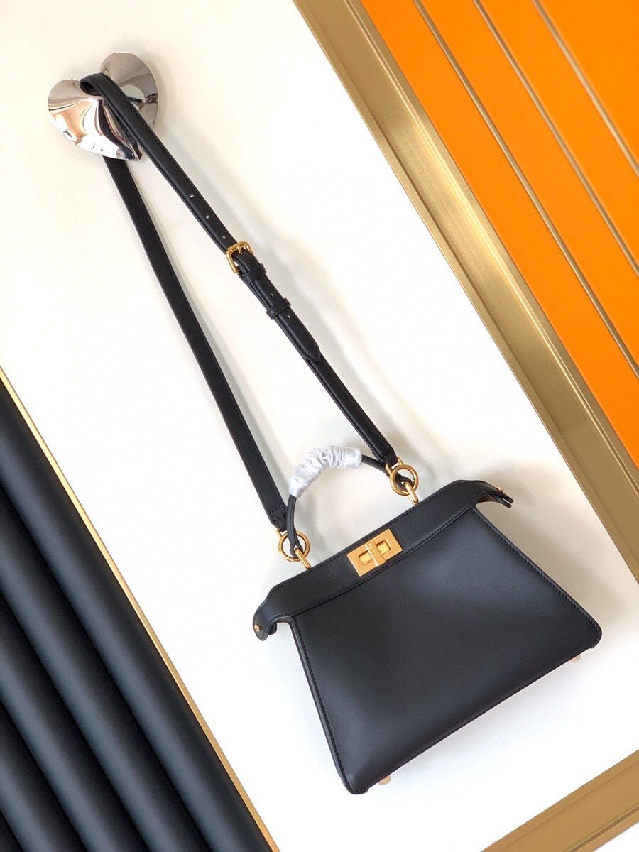 Fendi Peekaboo IseeU Small 27cm Black Lambskin - Image 4