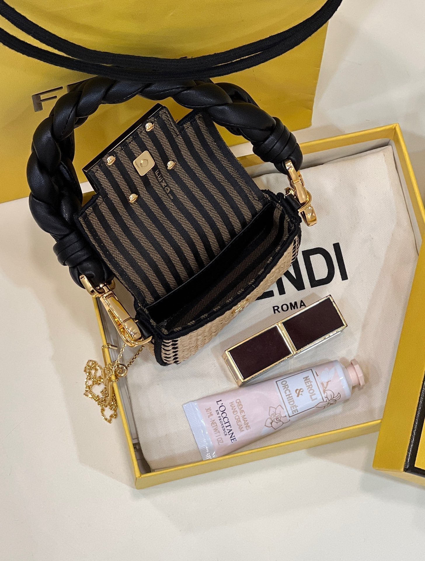 Fendi Nano Baguette 11 Beige Black Raffia Bag - Image 6
