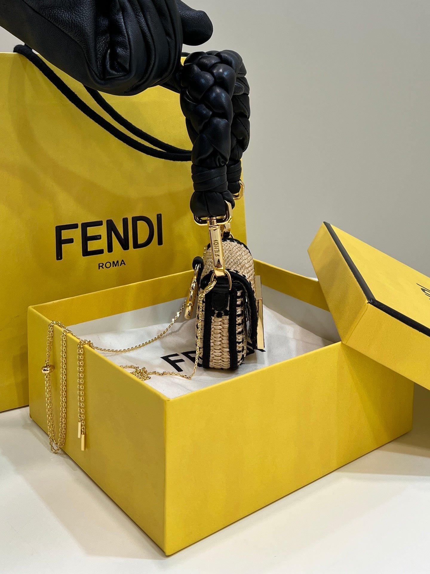 Fendi Nano Baguette 11 Beige Black Raffia Bag - Image 9
