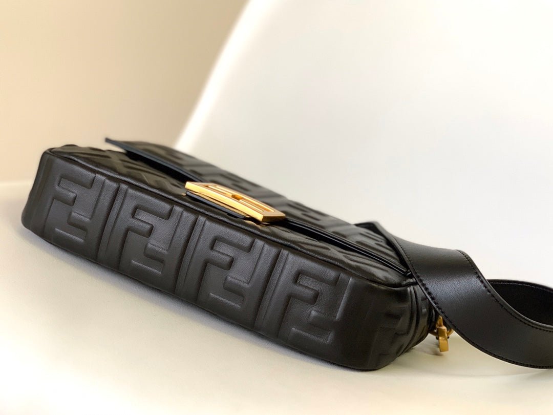Fendi Baguette 27 Black Motif Calfskin Bag - Image 5