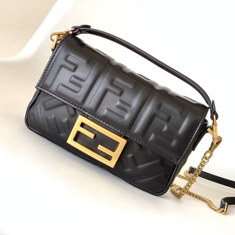 Fendi Mini Baguette 20 Motif Calfskin