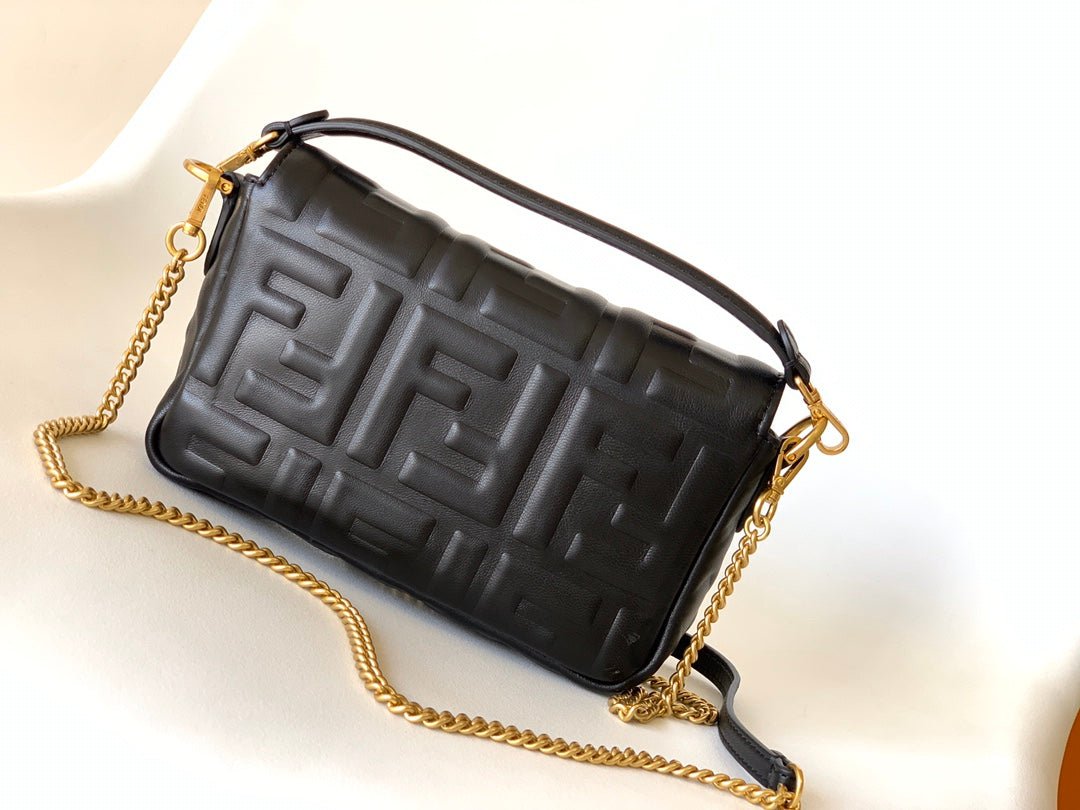 Fendi Mini Baguette 20 Motif Calfskin - Image 5