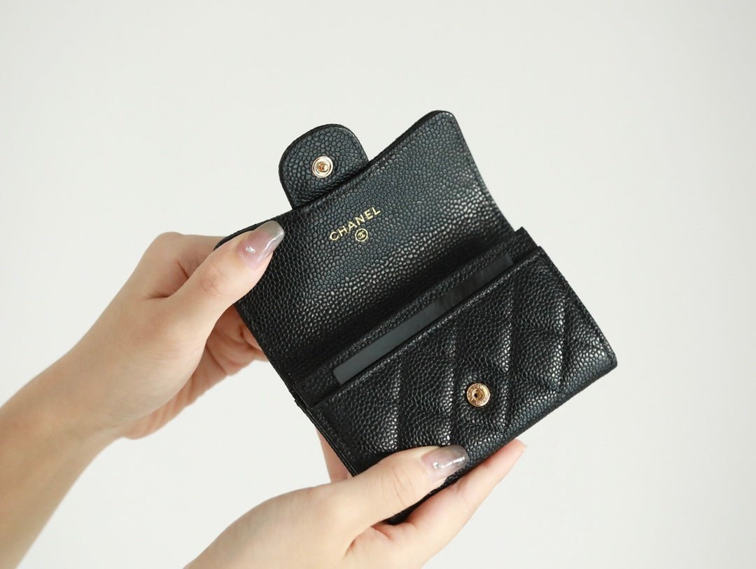 Alternative view of CC FLAP CARD HOLDER 11.3 BLACK GRAINED CALFSKIN GOLD ICON