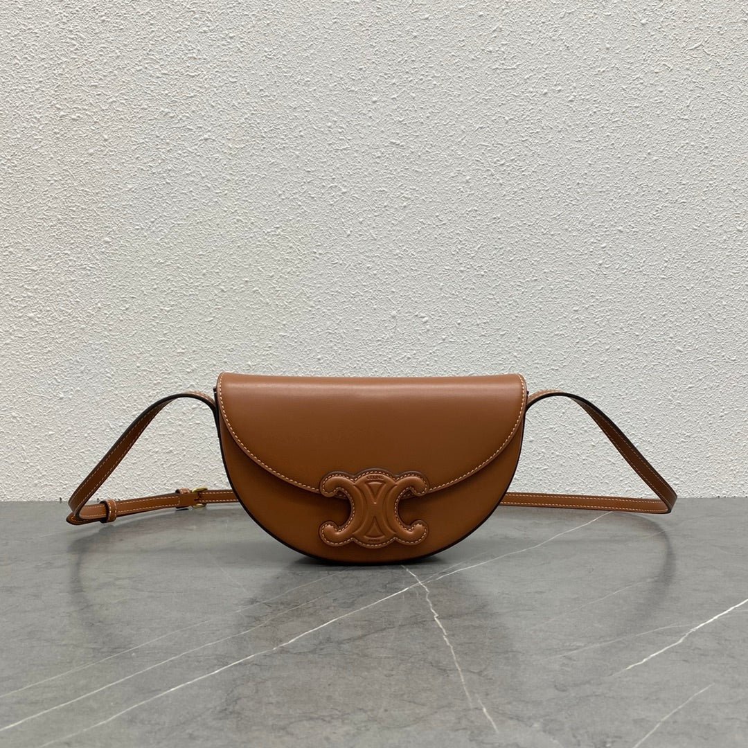 Celine Besace Cuir Triomphe Calfskin