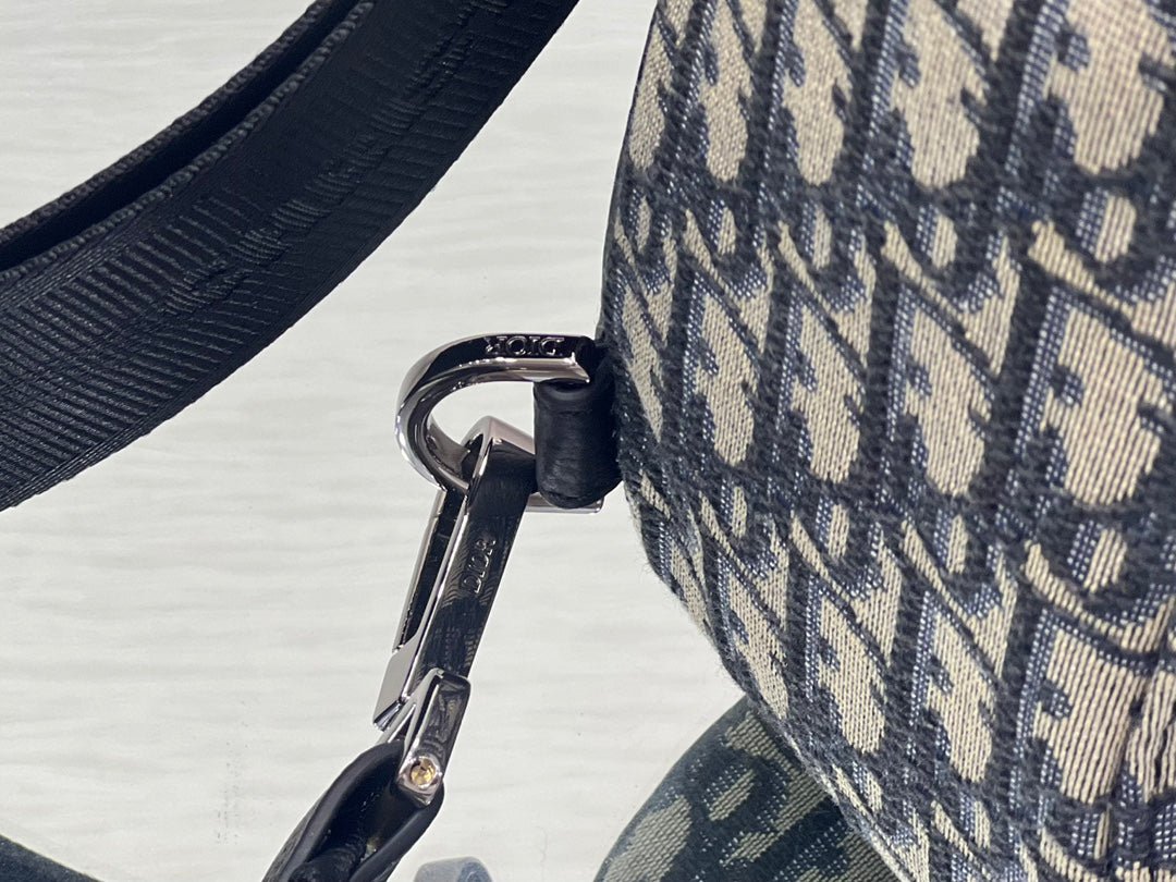 Dior Gallop Sling 27 Oblique Jacquard Crossbody Bag - Image 8