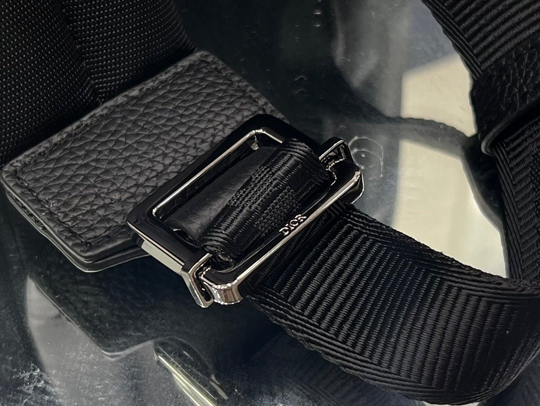 Dior Medium 38 Oblique Mirage Calfskin Backpack - Image 9