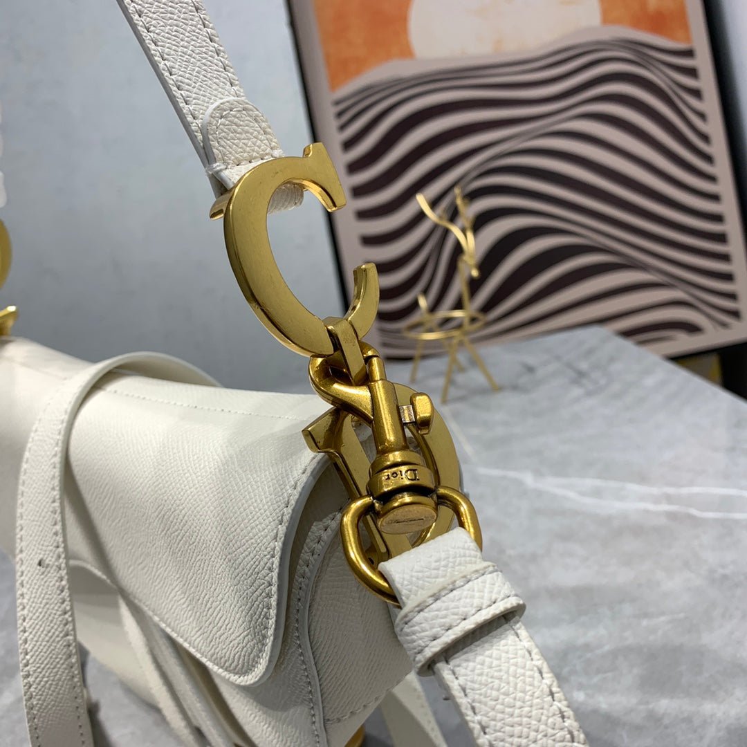Dior Saddle White Soft Grained Calfskin Handbag - Image 5