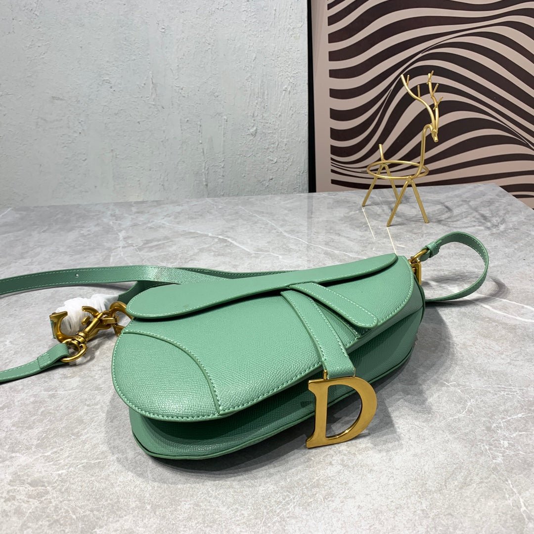 Dior Saddle Green Matte Grained Calfskin Handbag - Image 4
