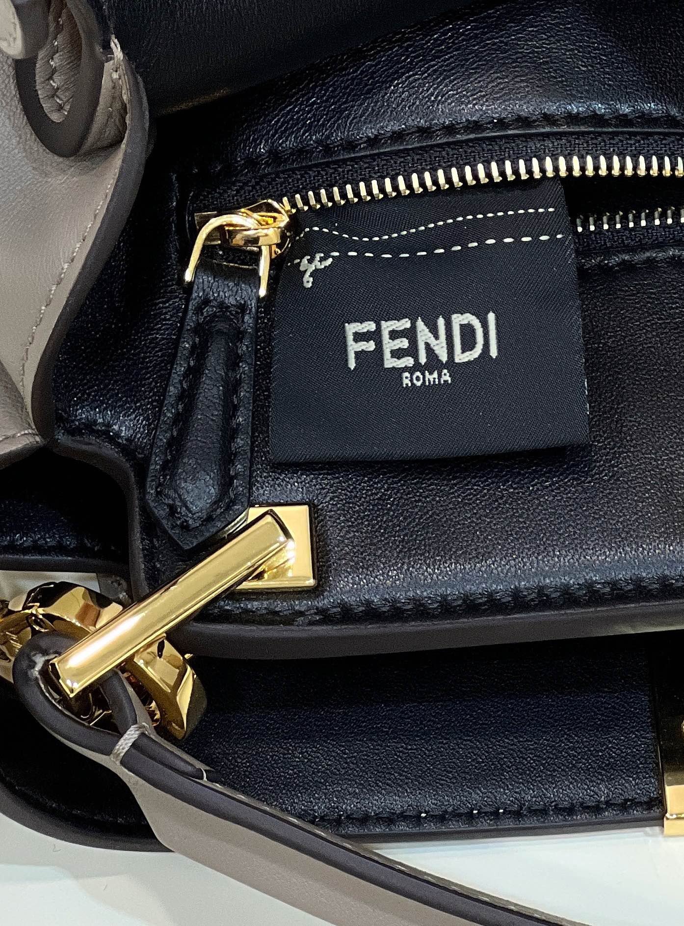Fendi Peekaboo 27 Camel Brown Calfskin - Image 4