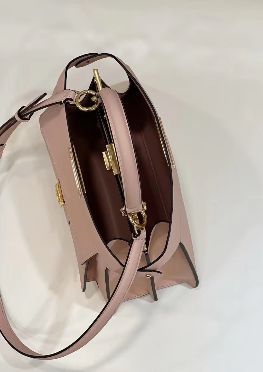 Fendi Peekaboo 33 Light Pink Calfskin - Image 8