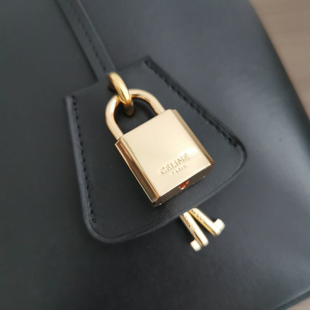 Celine Conti 36 Black Calfskin Tote - Image 6