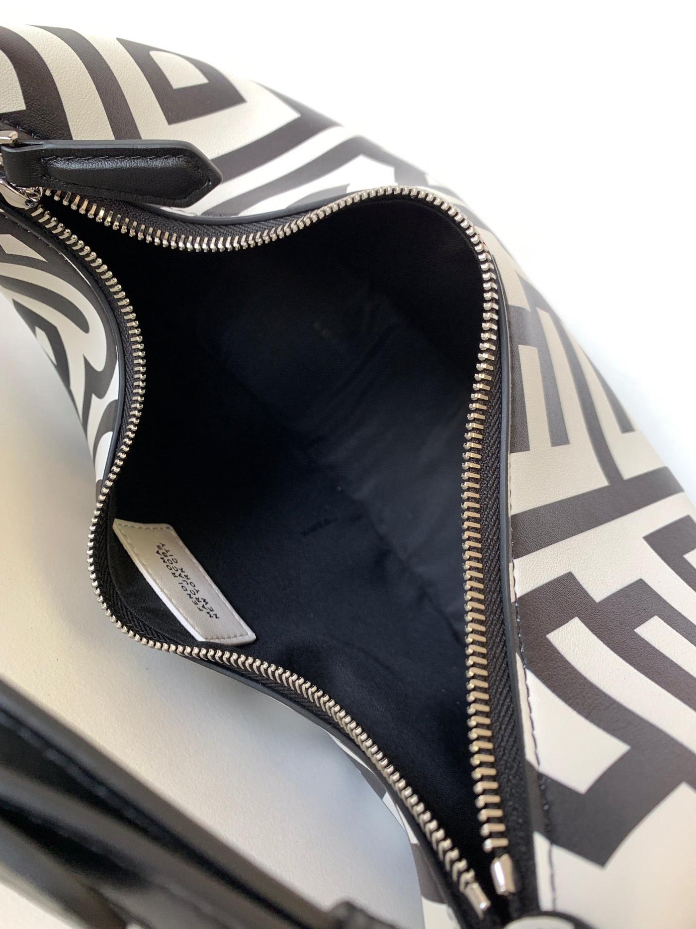 Fendigraphy Small 29 White Mix Black Calfskin Silver - Image 7